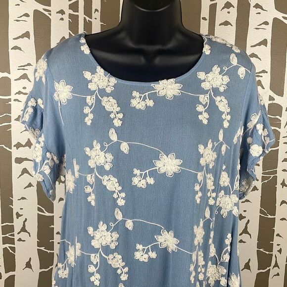 Altar'd State Floral Embroidered Gauze Cut Out Back Dress L - Picture 9 of 14